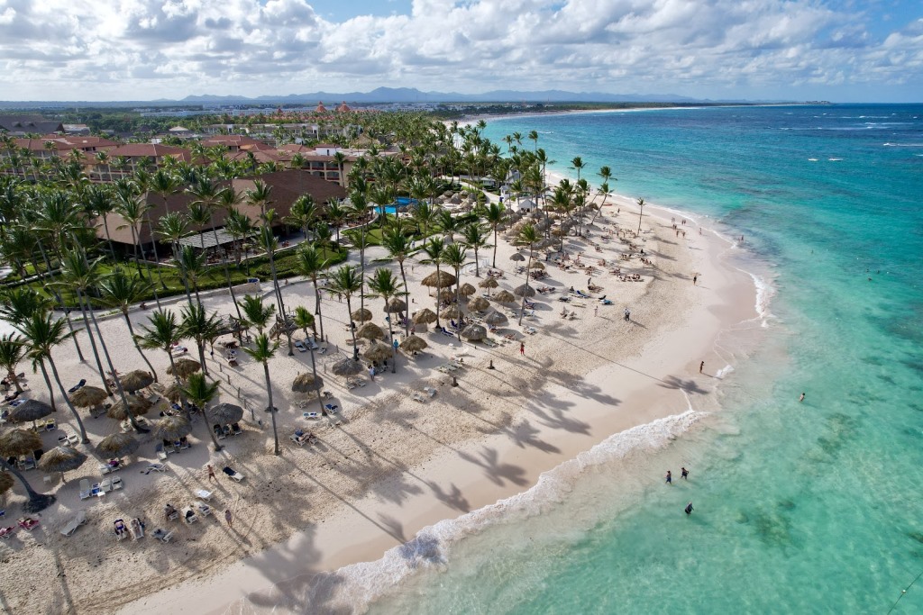 Playa Arena Gorda y complejo Cana Bay en Punta Cana, ubicación para invertir en Cana Bay